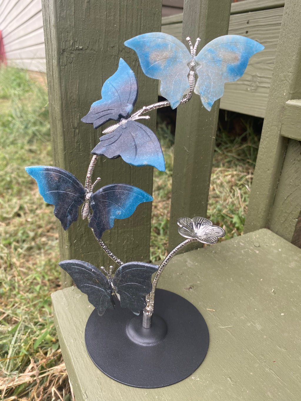 Trolleite Butterfly Sphere Stand